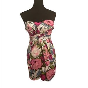 Floral rose flower pattern sleevless halter dress.
